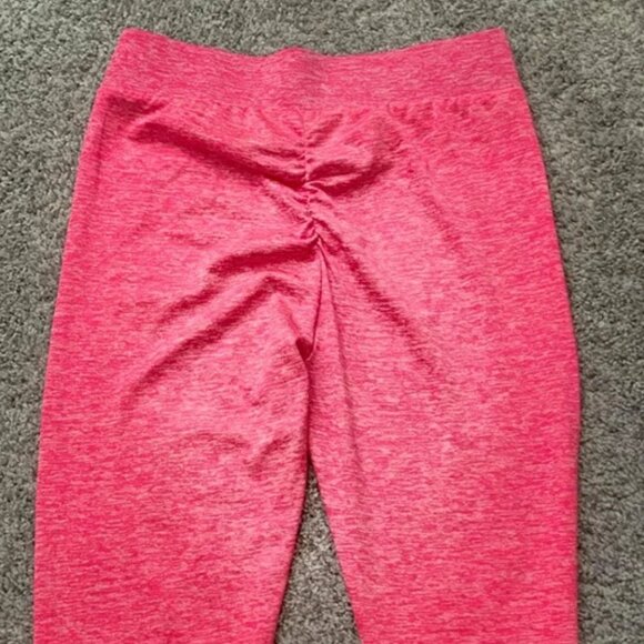 V-Waisted Cinched Bottom Athleisure Leggings in Hot Pink & Dash of White Blended - Picture 7 of 7